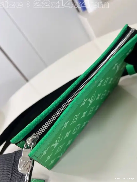 Rep ladies VUITTON LOUIS Wallet Gaston Wearable -22*14.5*4.5CM 0614